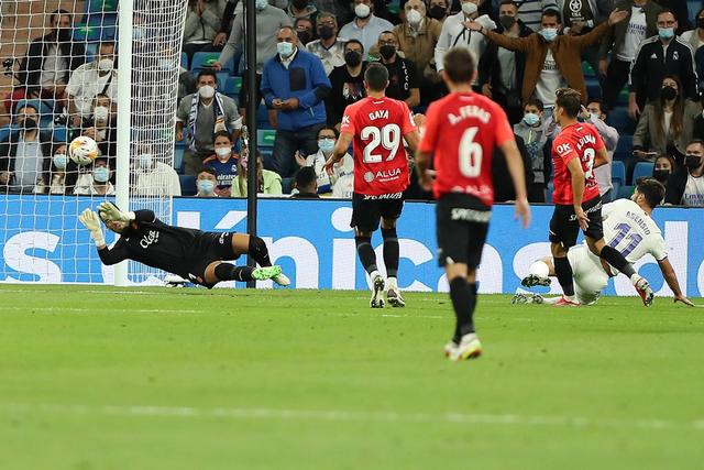 跟队记者：拜仁不太可能与萨内续约 冬窗也不引援